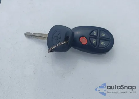 2011 Toyota Sienna Le V6 из США, поврежденный, VIN 5TDKK3DC7BS051343